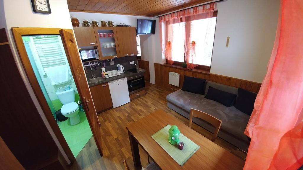 Chata Alpina Rużomberk Zewnętrze zdjęcie